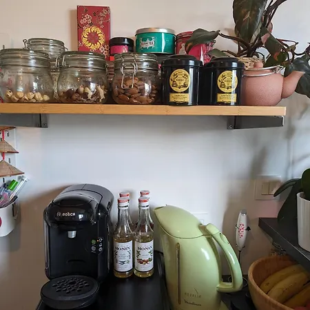 アパート Sunny & Quiet On Courtyard 1br パリ