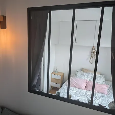 アパート Sunny & Quiet On Courtyard 1br